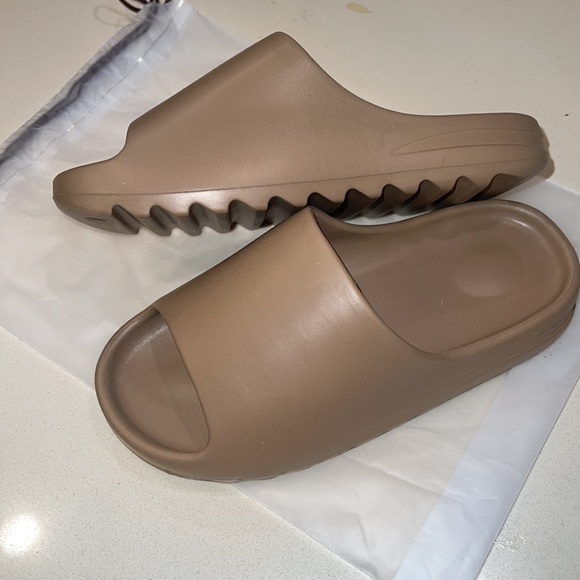 Chocolate Color Slides - Picture 2 of 7